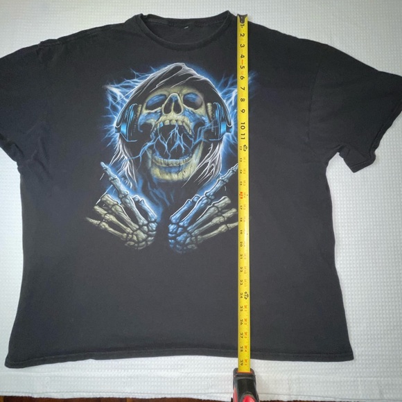 Skull Short Sleeve Tee Shirt - Picture 3 of 4